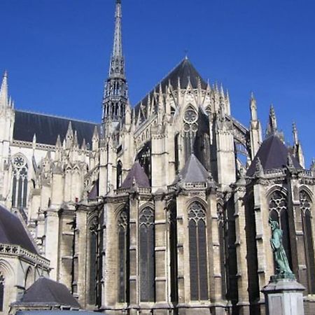 Апартаменти Super Studio Au Pied De La Cathedrale Ам'єн Екстер'єр фото